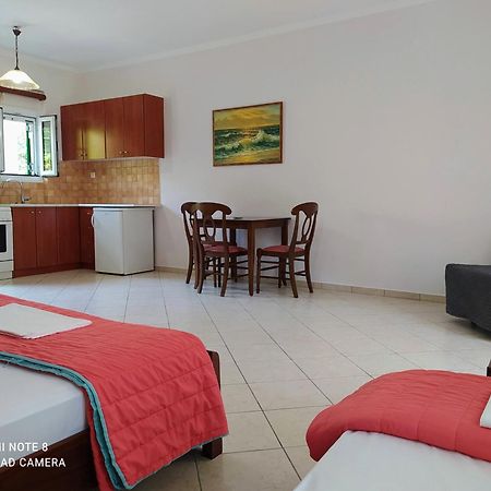 Oasis Exclusive Aparthotel Parga Phòng bức ảnh