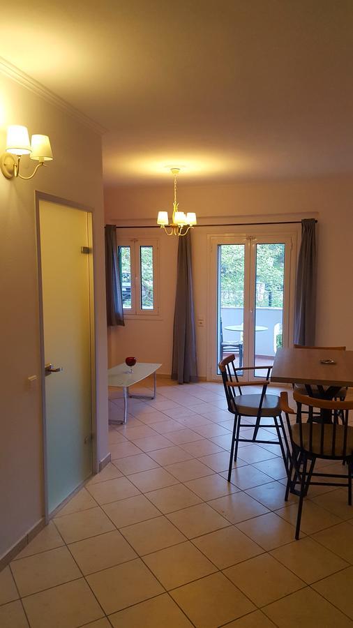 Oasis Exclusive Aparthotel Parga Ngoại thất bức ảnh