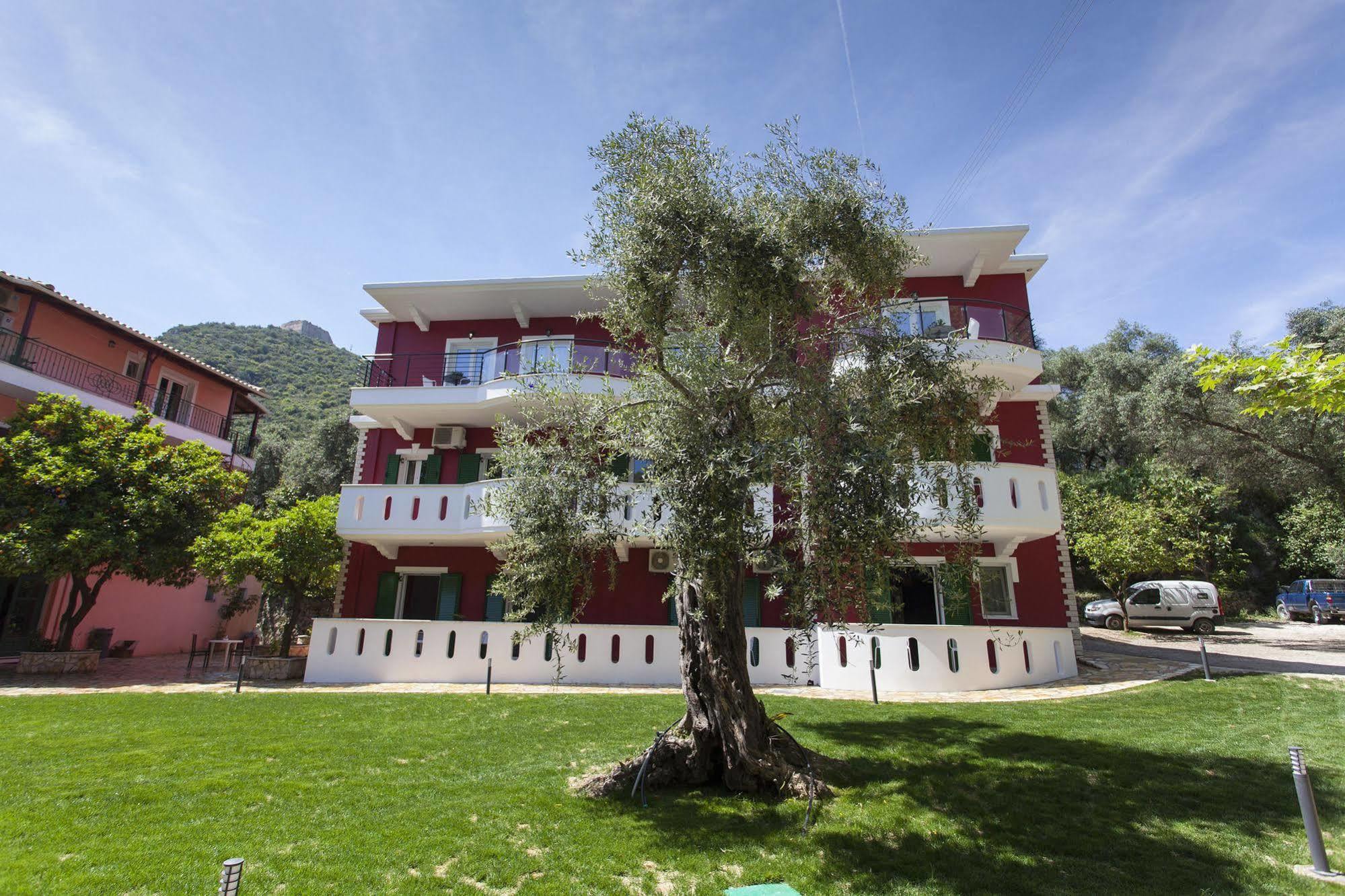 Oasis Exclusive Aparthotel Parga Ngoại thất bức ảnh