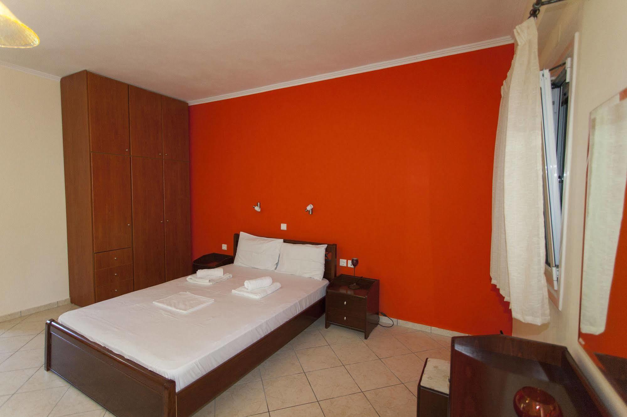 Oasis Exclusive Aparthotel Parga Ngoại thất bức ảnh